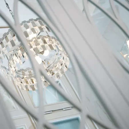 Art Deluxe By Oneapartments Premium Апартаменты *